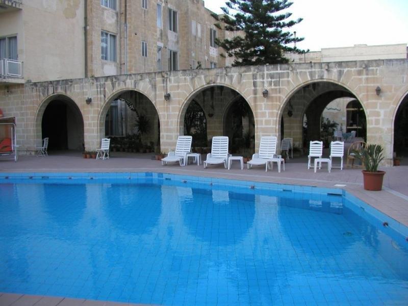 Hôtel Imperial à Sliema Extérieur photo